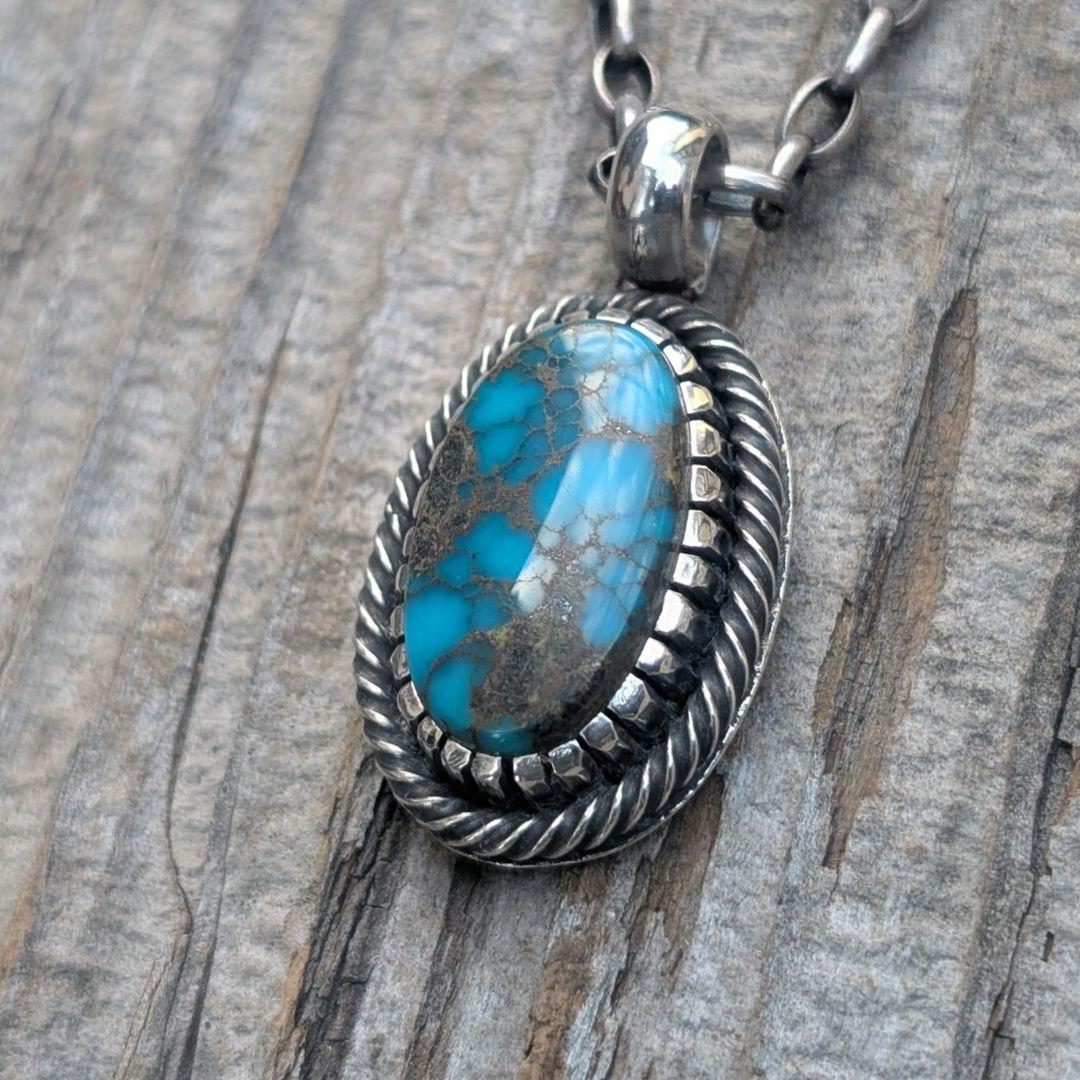 ハンドメイドのターコイズトップ　インディアンジュエリー風