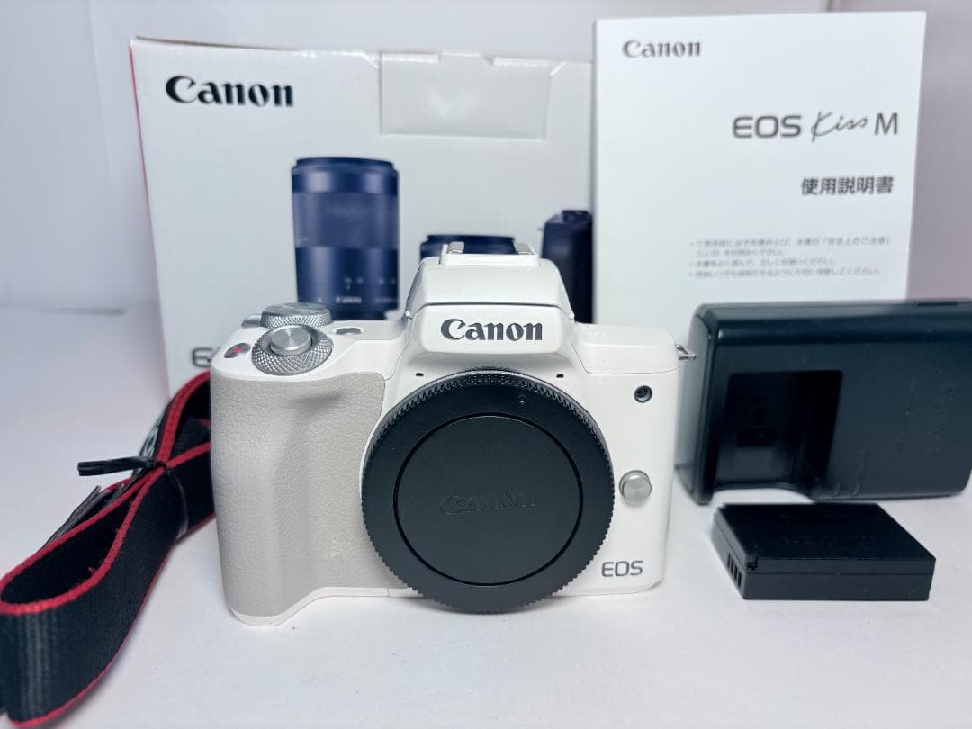 元箱付き キヤノン EOS Kiss M ボディ ホワイト