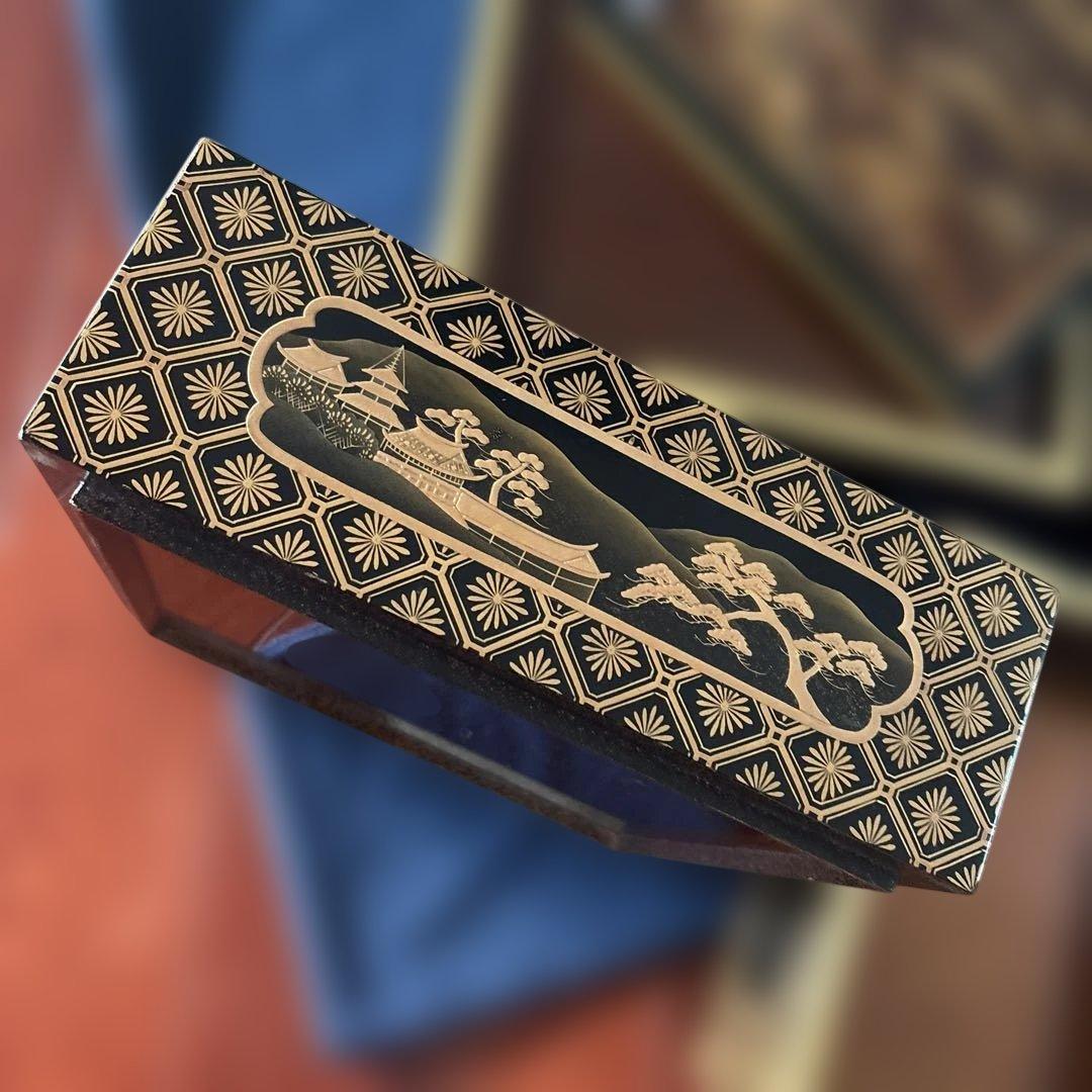 漆塗り重箱 蒔絵3段　輪島塗　骨董　アンティーク　お正月　おせち