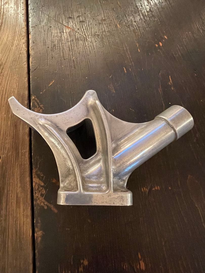 空冷ポルシェ.空冷VW用　センターオルタネータースタンド