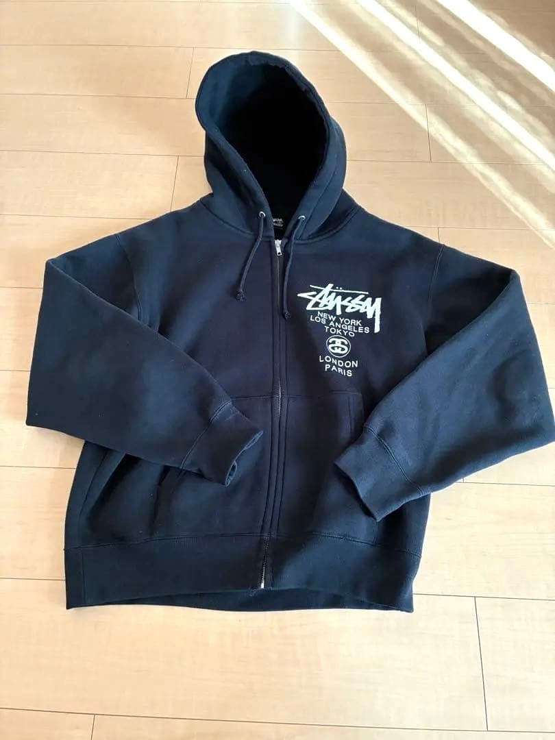 ステューシー♧ワールドツアー　ジップアップパーカー