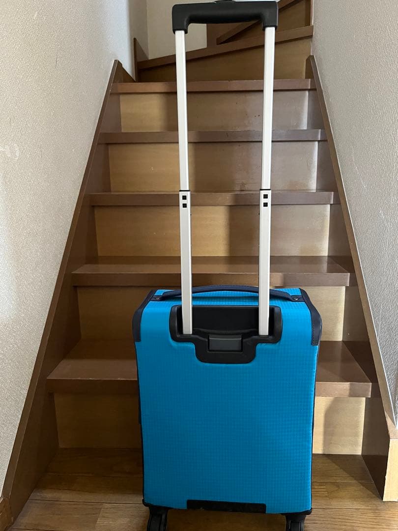 SALE！PROTECA青い小型キャリーケース