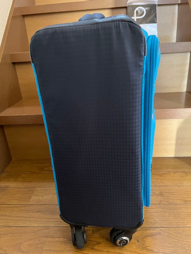 SALE！PROTECA青い小型キャリーケース