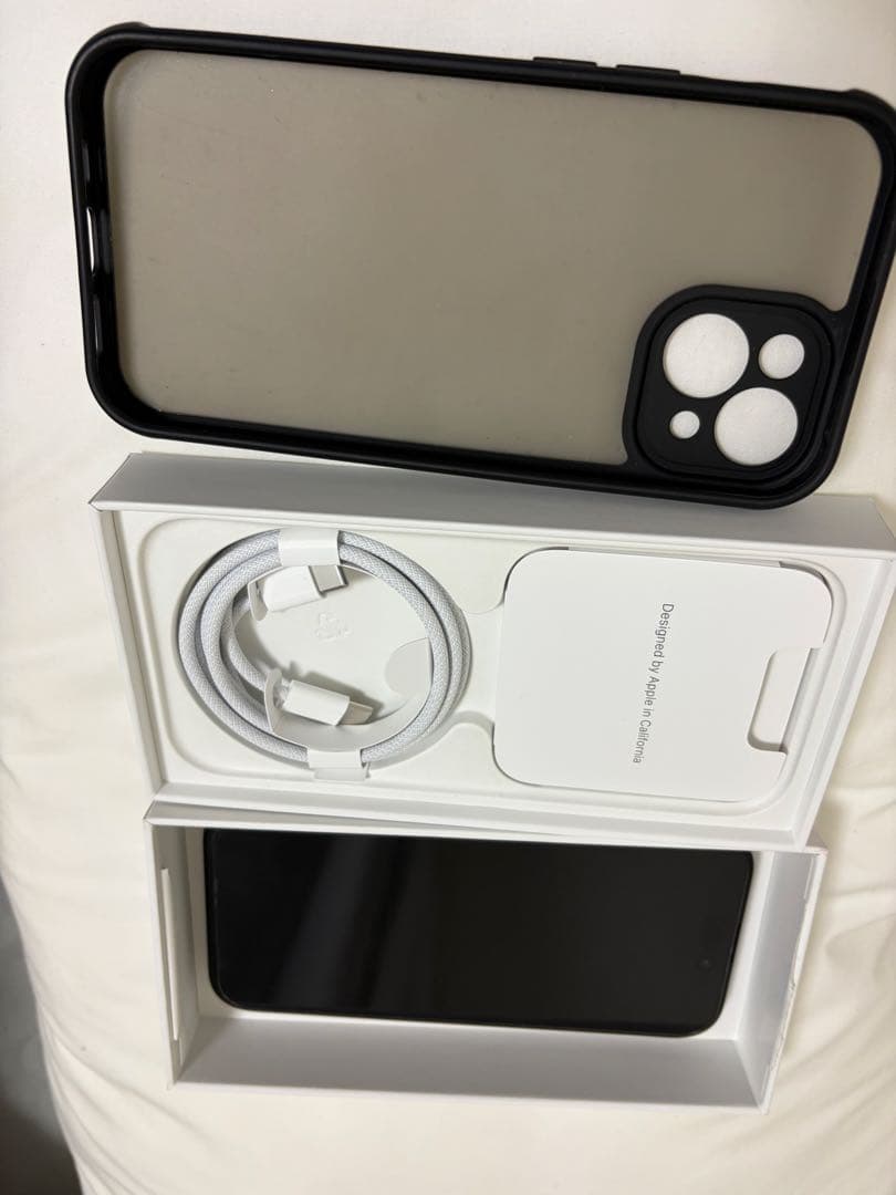 【新品同様】Apple iPhone 15 ブラック 256GB