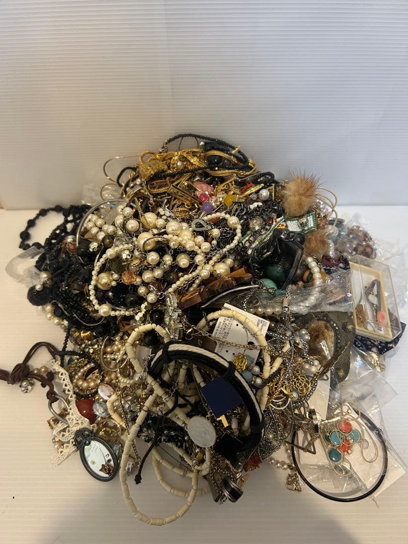 ジャンク　アクセサリーおまとめ 4kg程度