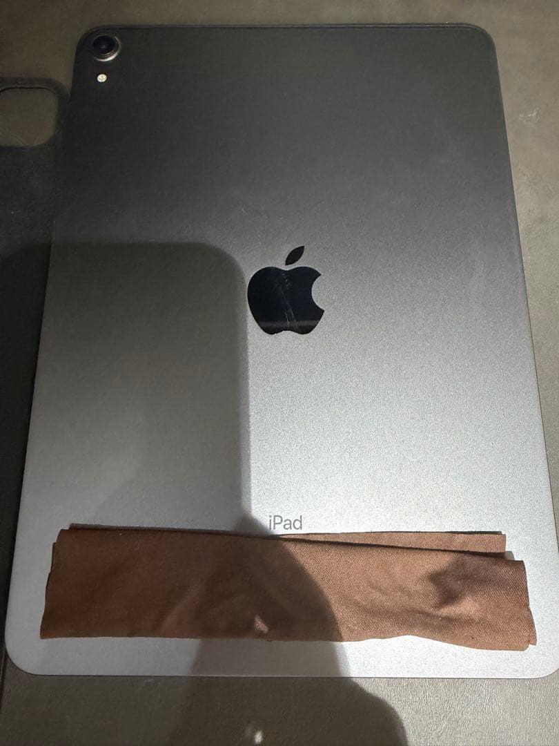 iPad pro wifi 256gb スペースグレー本体 + キーボードカバー