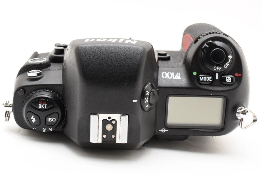ニコン　Nikon F100 フィルムカメラボディ①