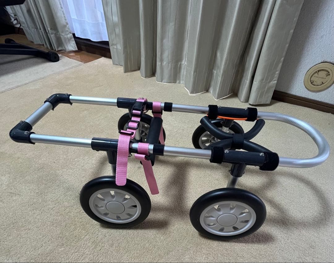ア*！様 犬用車椅子 車いす 歩行器4輪 小型 リハビリ 介護 老犬用 アルミ製