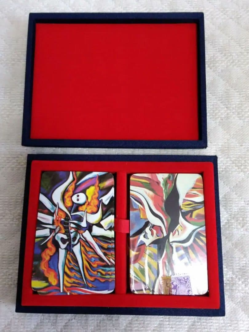 岡本太郎　トランプ　ハードケースと外箱付き