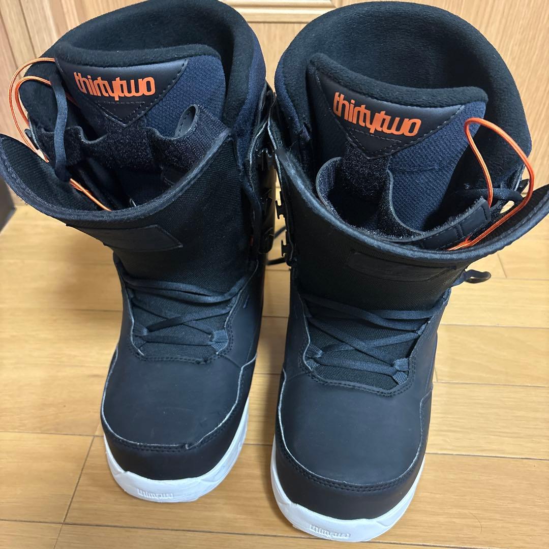 thirtytwo スノーボードブーツ M9.5L/M9.5R