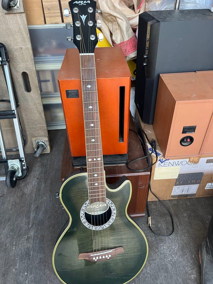 ARIA ギター　AMB-35S