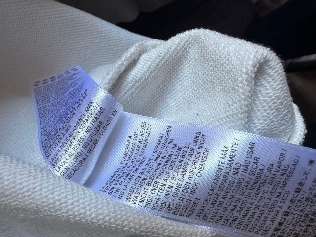 バレンシアガ　23AW カレッジ　プルオーバーパーカー　クリーニング済み