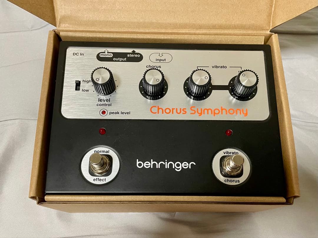 Behringer Chorus Symphony ギターエフェクター