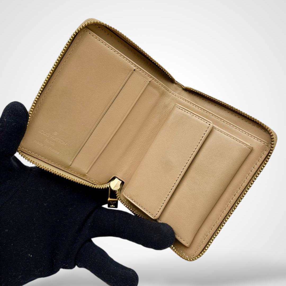 美品✨ルイヴィトン モノグラム ヴェルニ ブルーム ラウンドファスナー 折り財布