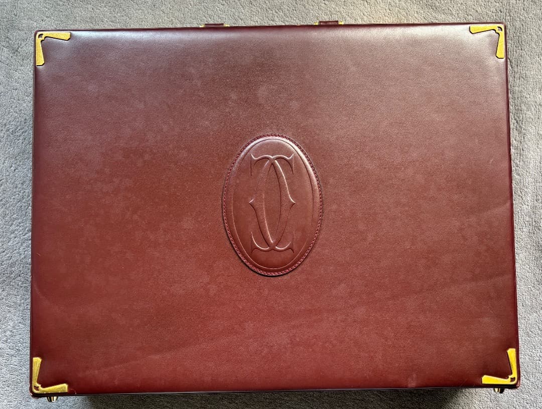 カルティエ　レザーアタッシュケース