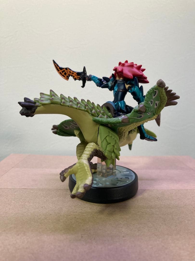 amiibo リオレイア&シュヴァル　アミーボ　モンハンストーリー