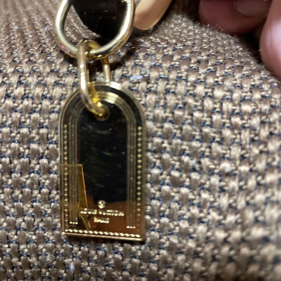 新品未着用Louis Vuitton コリエバクスターXS首輪リボン