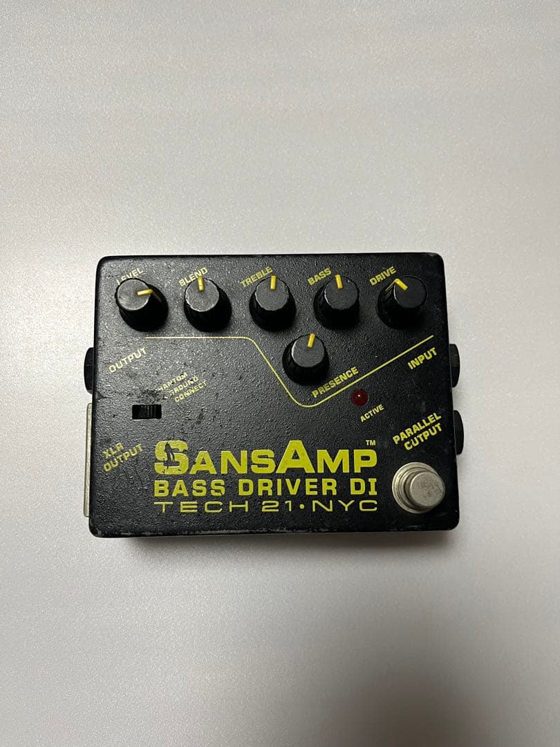 Tech 21 SansAmp Bass D DI サンズアンプ