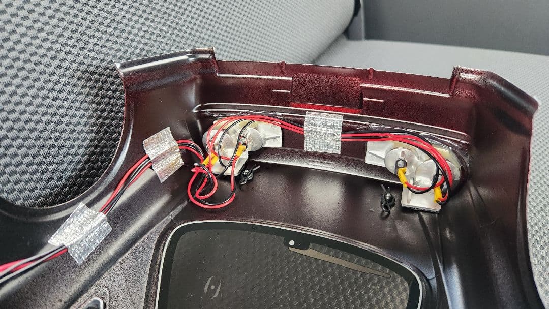 1/10 タミヤ　ニスモ R34 GT-R ボディ　電飾付き　ステッカー残