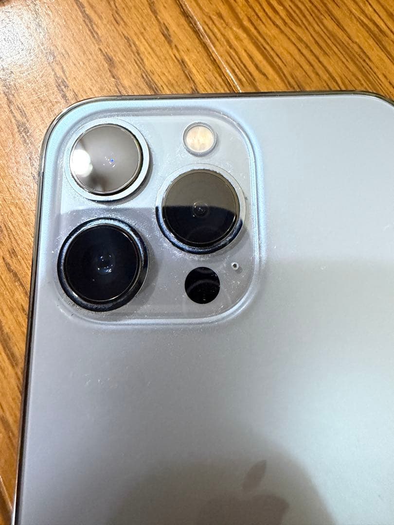 グェンディンロンApple iPhone 13 Pro 　128GB