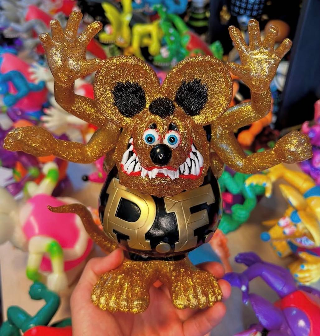 On_ink 15  MxMxM × BlackBooktoy