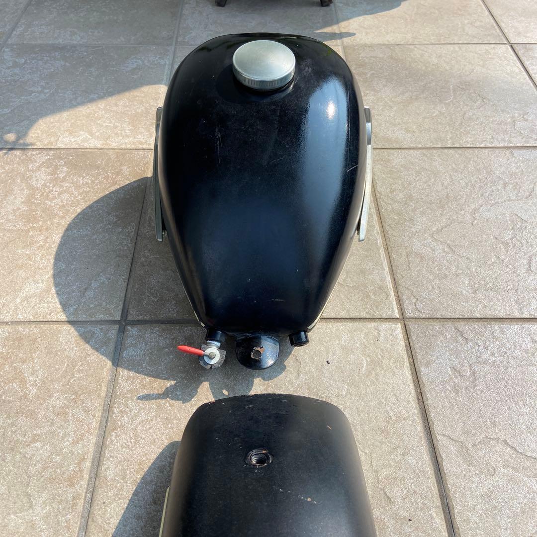 HARLEY-DAVIDSON ピーナッツタンク ミディアムトンネル