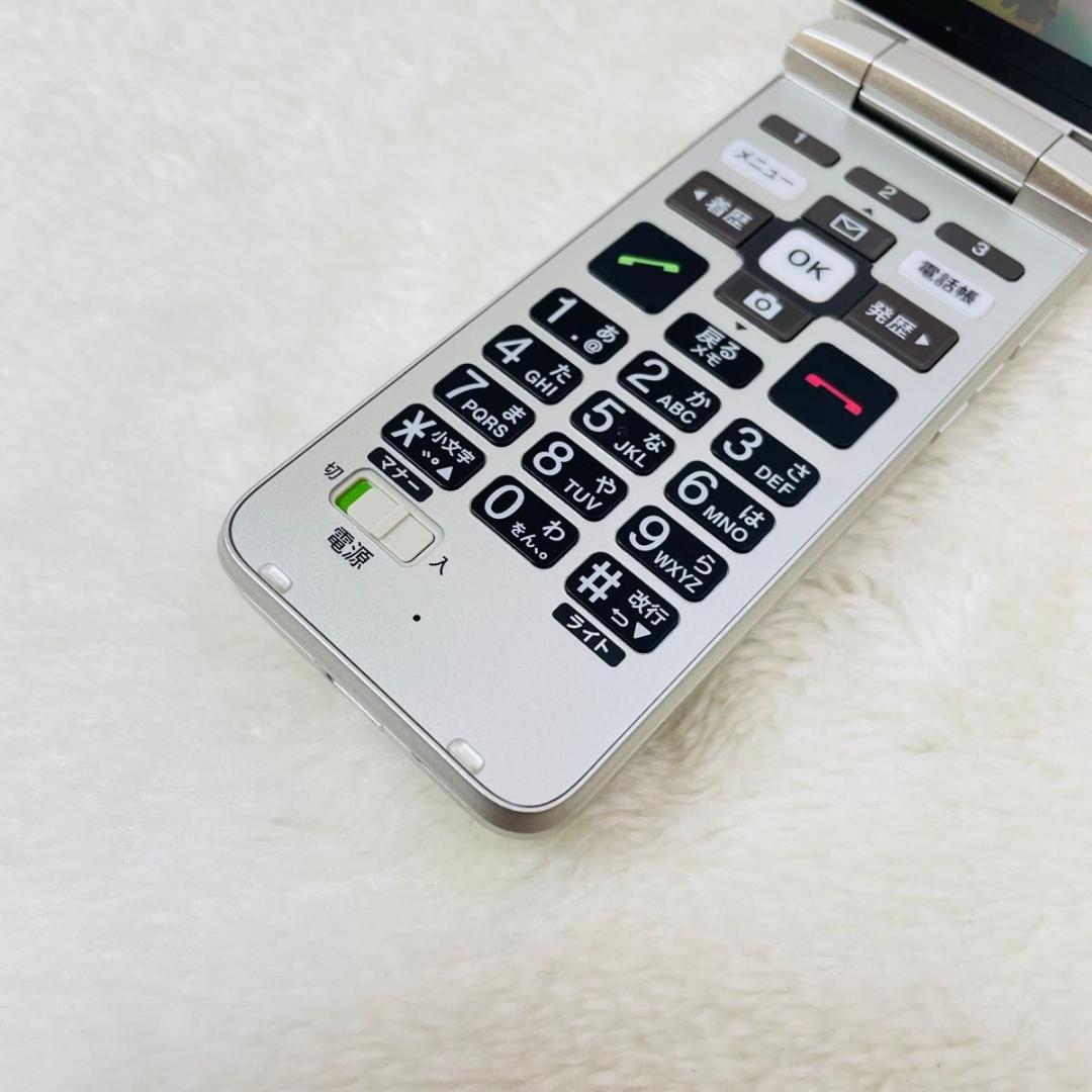 【新品同様品】au かんたんケータイライト　KYF43 シャンパンゴールド