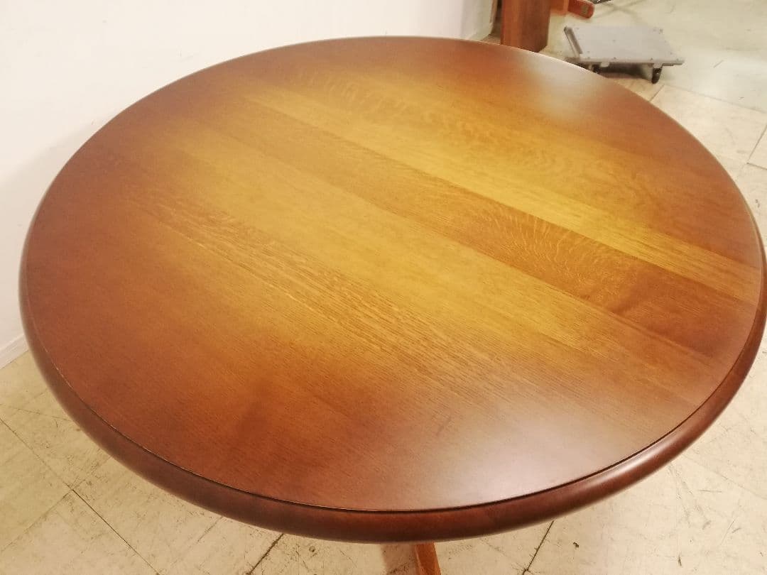 IDC大塚 飛騨産業 キツツキマーク ヴィンテージ ラウンド型ダイニングテーブル