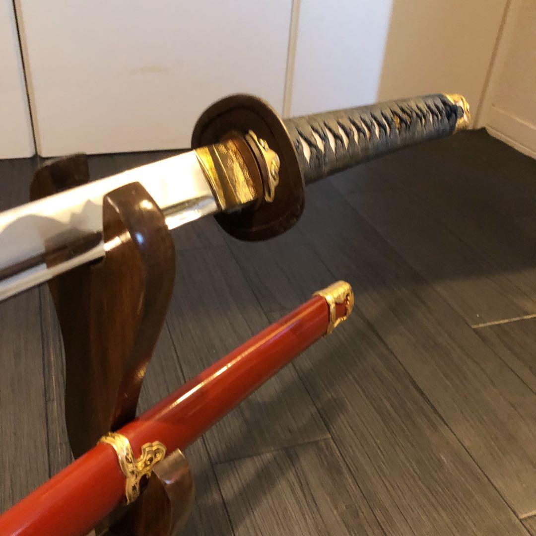 高級模造刀　居合刀　樋入り刀身　赤絹拵え　亜合金刀身