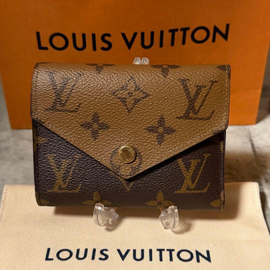 ルイヴィトン　ヴィクトリーヌ　リバース　三つ折り財布