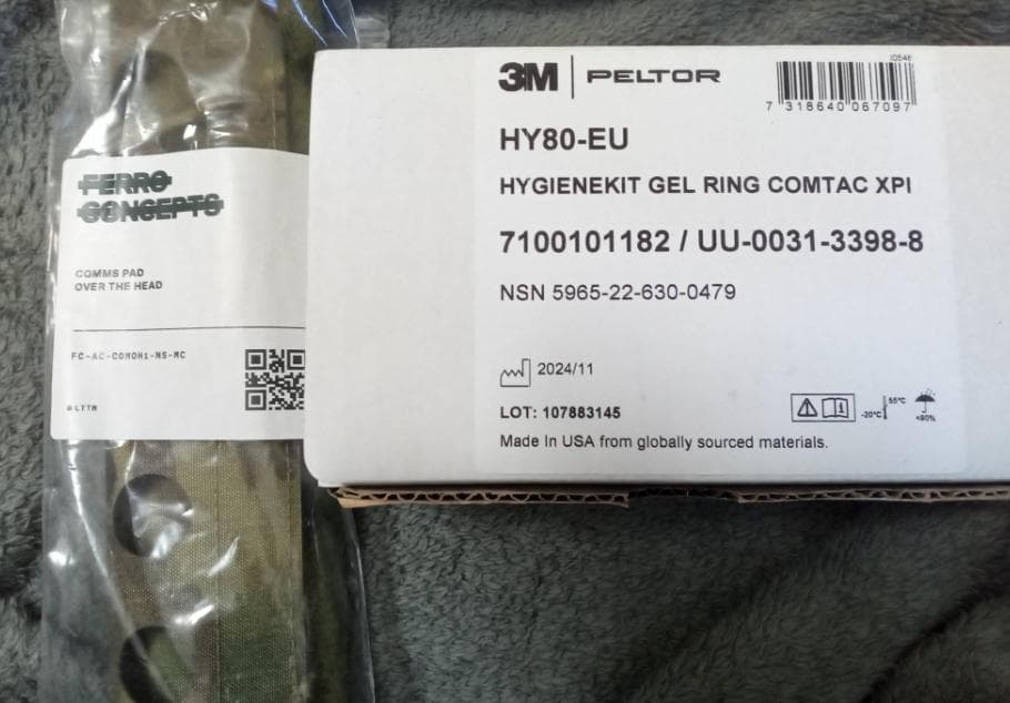 実物 COMTAC GEL PAD、Ferro Comms Pad