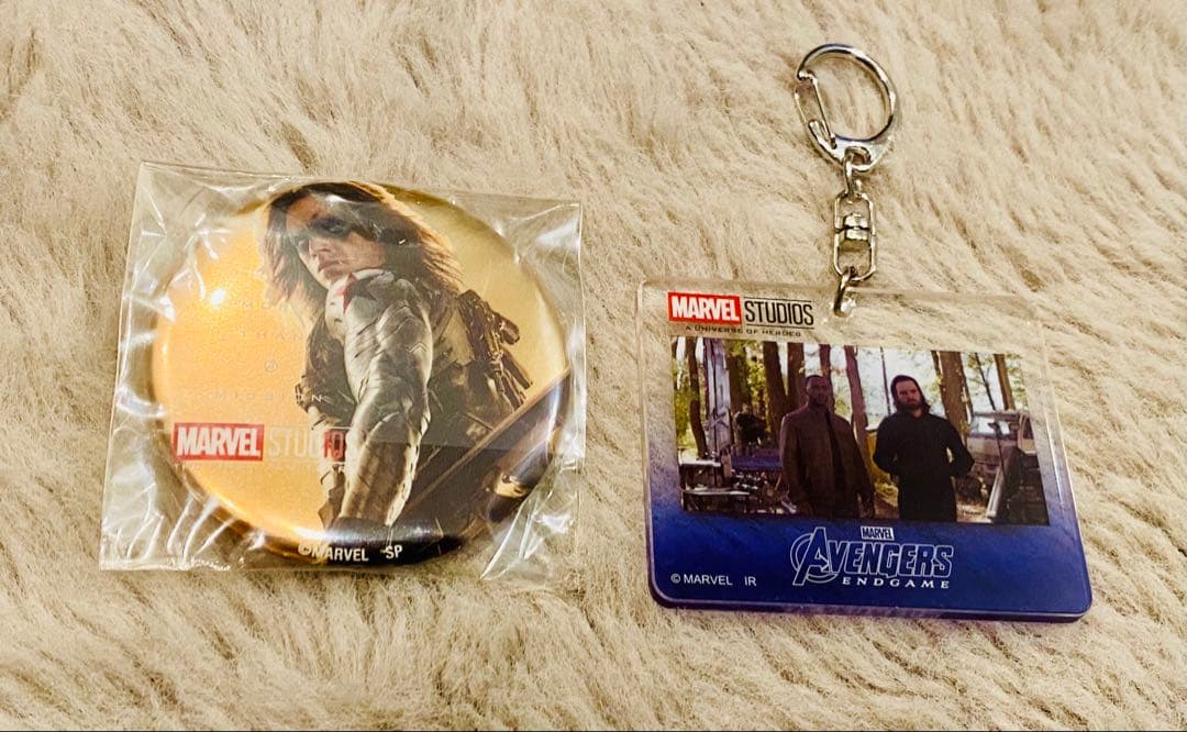 バッキー　缶バッジ　アクリルキーホルダー