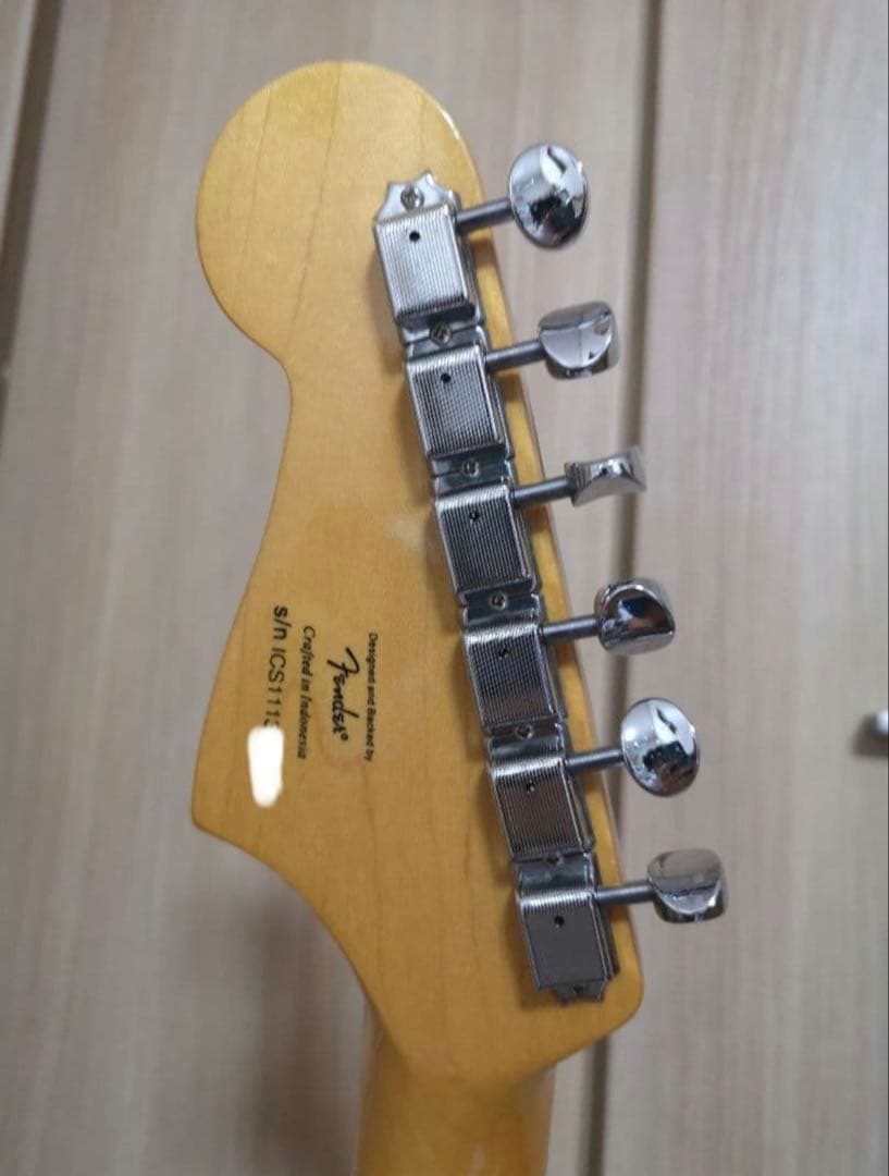【*！様 Squier Vintage Modified ジャズマスター