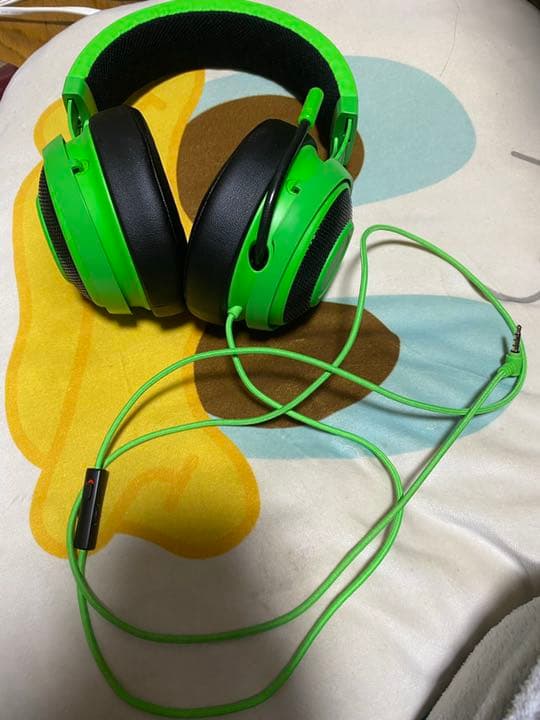 ヘッドホン&ps4充電スタンド、dualshock(ps4コントローラー)セット