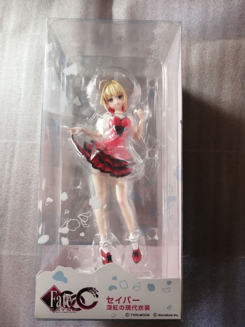 Fate/EXTRA CCC セイバー 深紅の現代衣装 完成品フィギュア　フレア