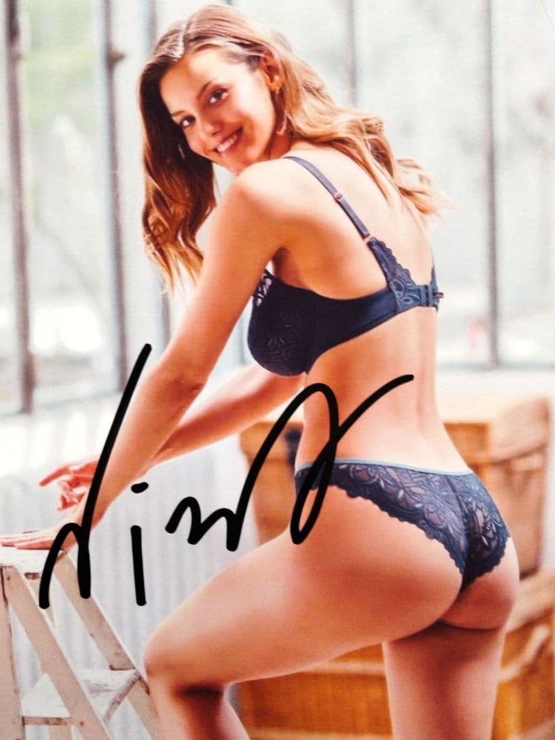 セール中…ニコラ・カバニス直筆サイン2Lサイズ写真…