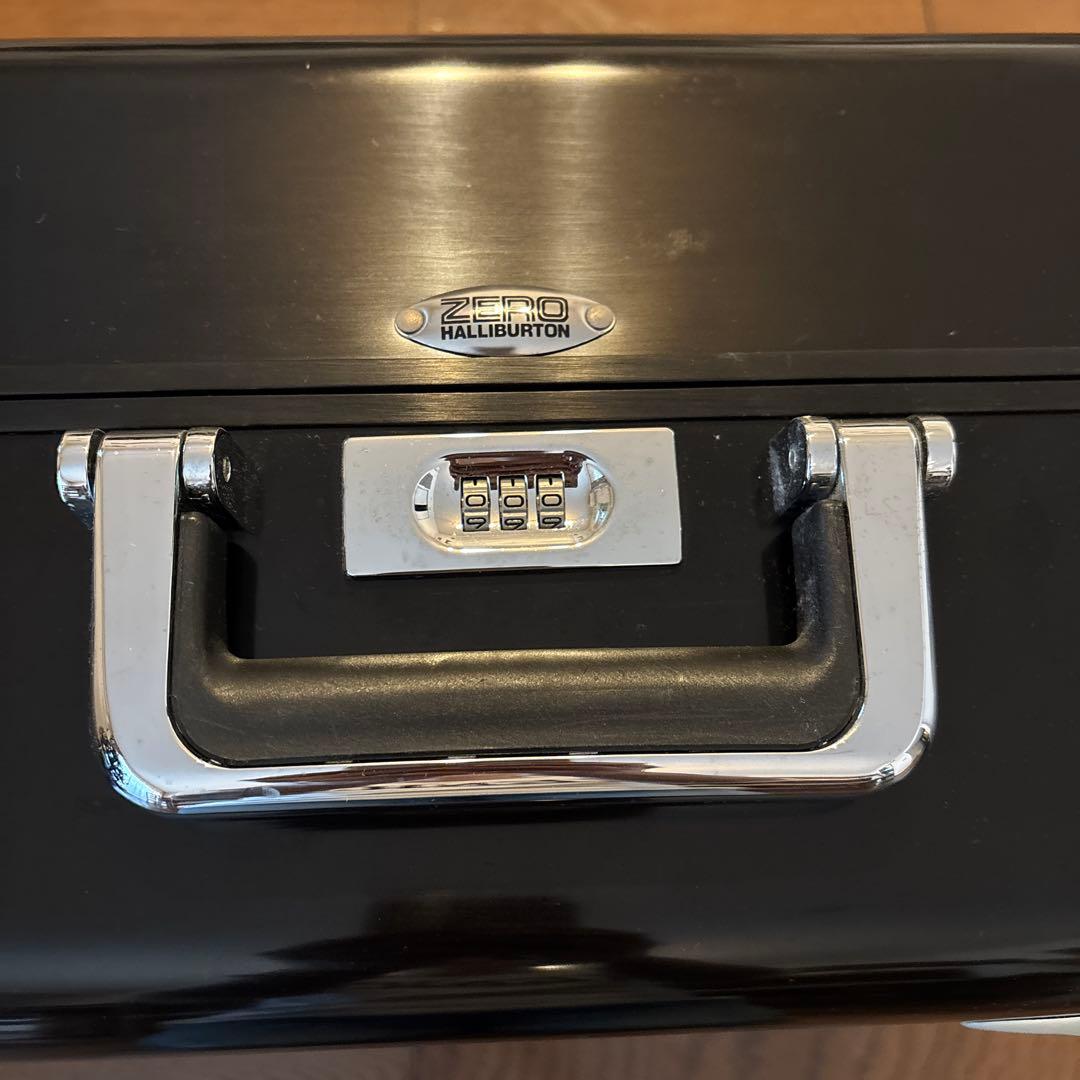 ZERO HALLIBURTON スーツケース 機内持ち込み