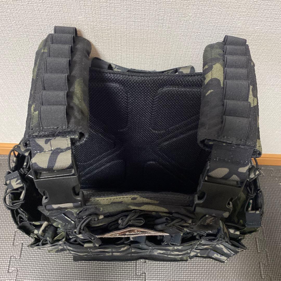 未使用　TAILOR JAPAN タクティカル　ベスト　サバゲー