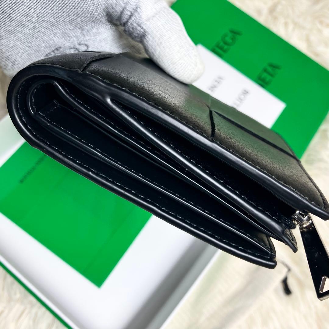 【未使用級】現行モデル ボッテガヴェネタ 二つ折り カセットIC搭載