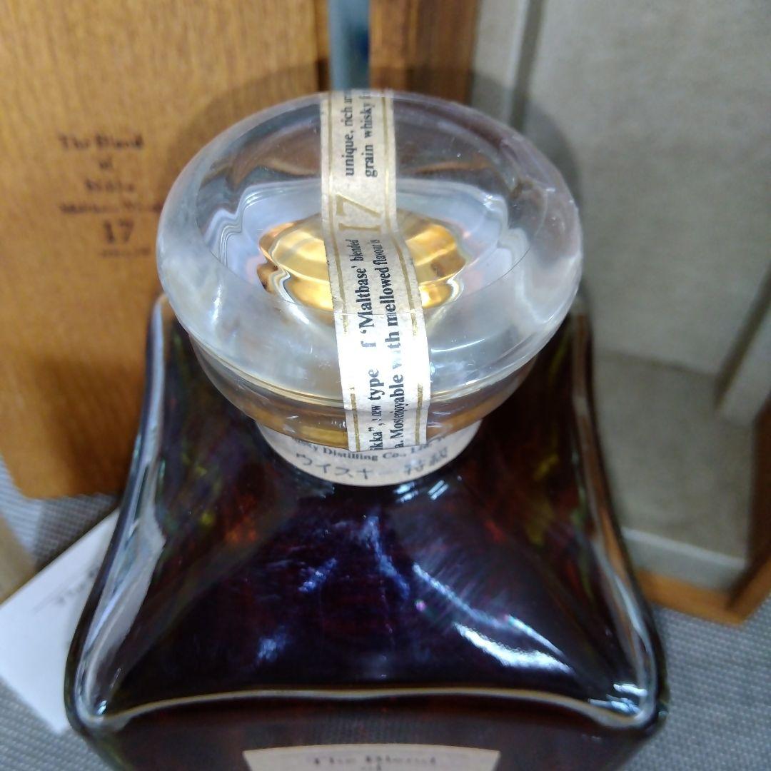 ★ 特級　ザ・ブレンド・オブ・ニッカ 17年   木箱、冊子、外箱付