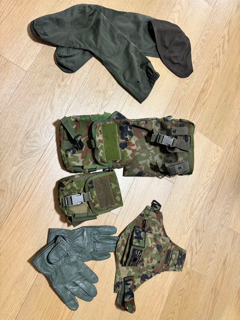 自衛隊グッズ　サバイバル　ポーチなど