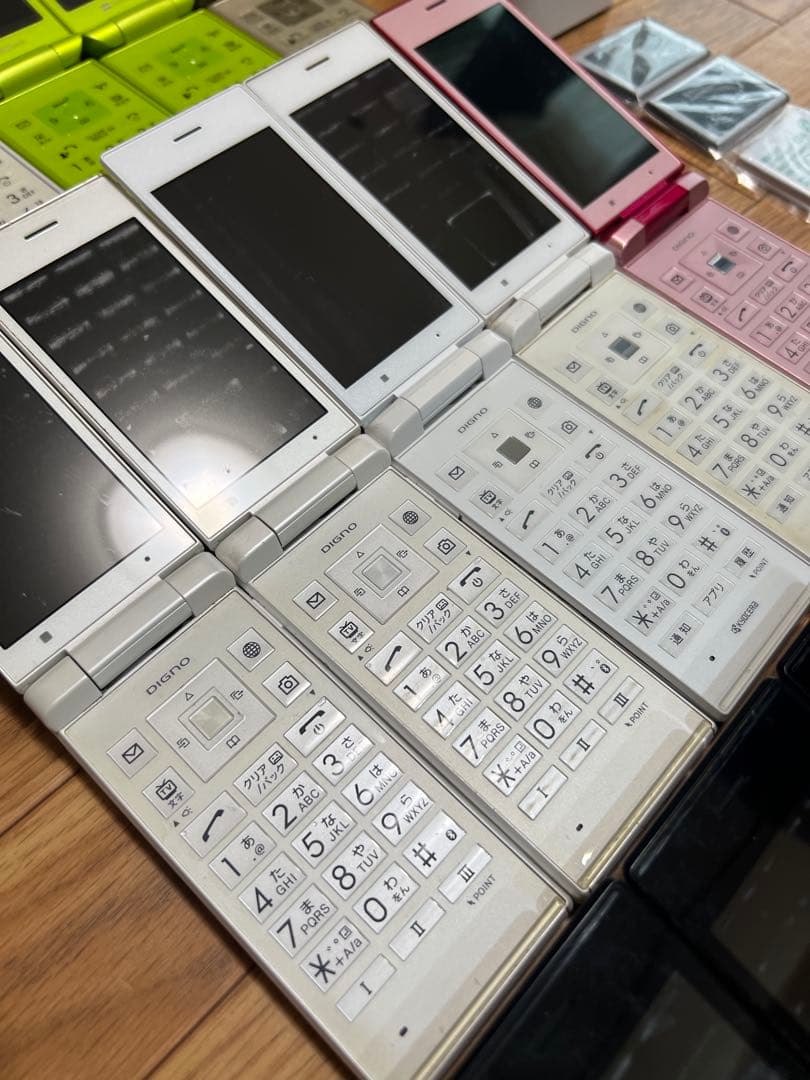 ジャンク品ガラケー14点他まとめ売り