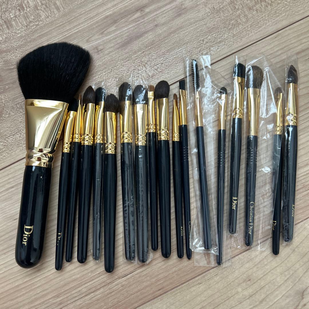 Dior メイクブラシセット 18本