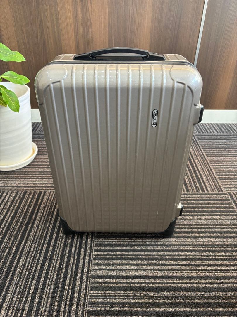 RIMOWA シャンパンゴールドキャリーケース 2輪