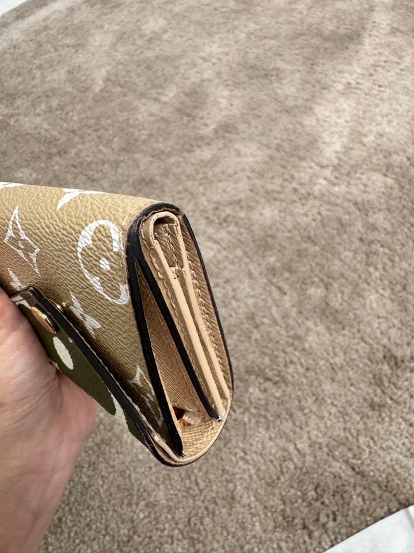 ルイヴィトン　三つ折り財布