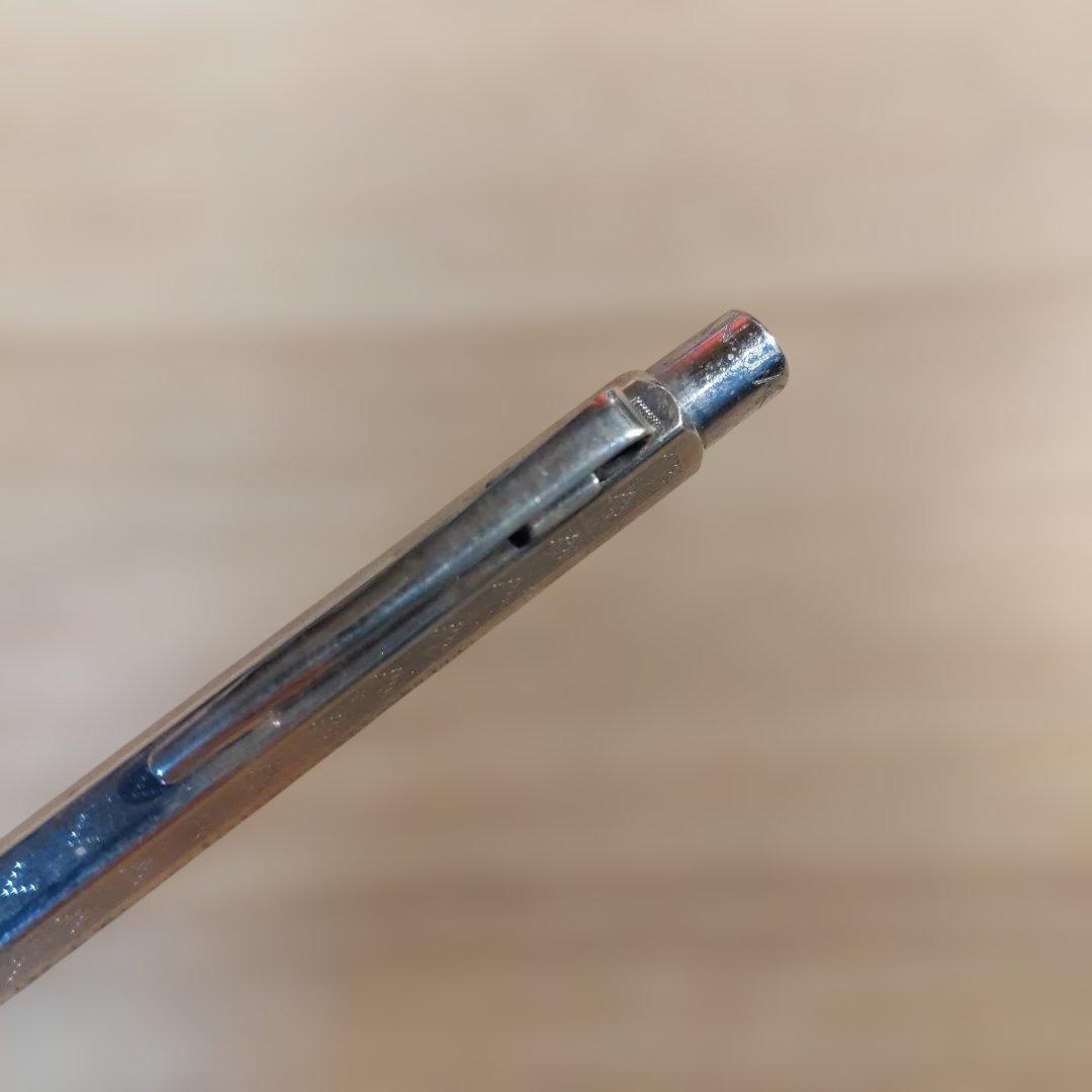 CARAN D'ACHE エクリドール シェブロン ボールペン