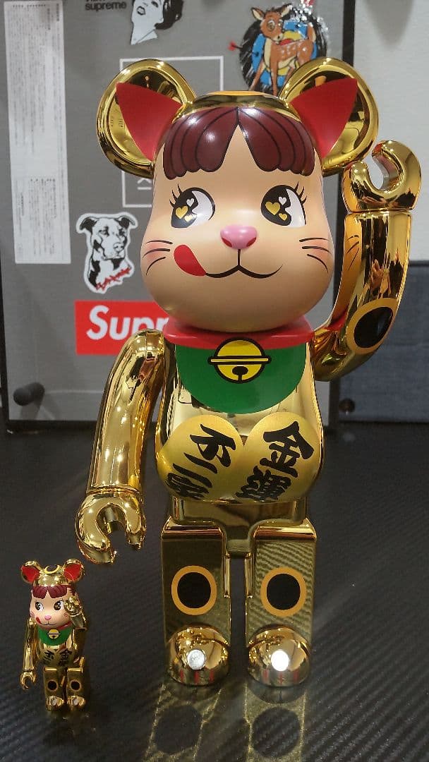 新品同様　ペコちゃん　大と小　招き猫　ベアブリック