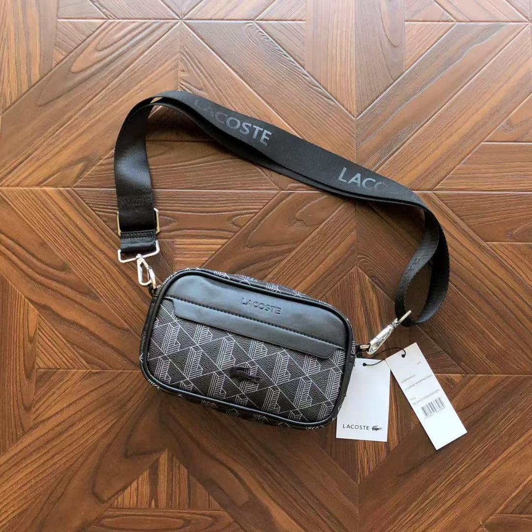 LACOSTE ショルダーバッグ