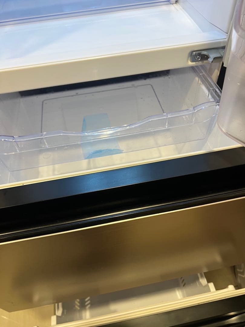 2022年製　実質使用1年　日立冷蔵庫265L 3ドア　R-27SV