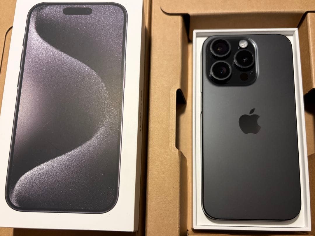 即日発送超美品SIMフリーiPhone 15pro ブラックチタニウムおまけ付き